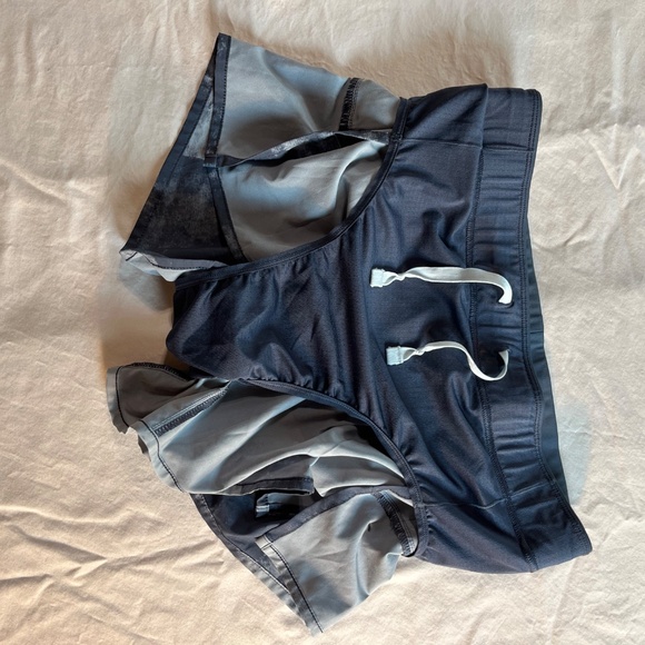 NWOT Brooks Sherpa 3in Split Men's Running Shorts Small - Picture 8 of 9